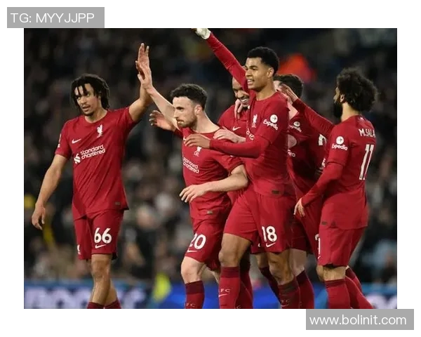 利物浦迎战亚特兰大展现英超豪门风采与意甲劲旅对决的精彩瞬间 利物浦迎战亚特兰大展现英超豪门风采与意甲劲旅对决的精彩瞬间